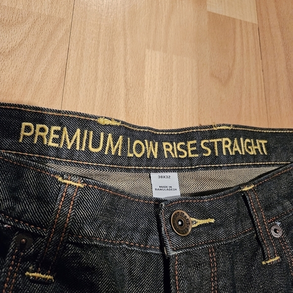 NWT GAP premium Low Rise Straight button fly jeans size 38x32. - Picture 5 of 10